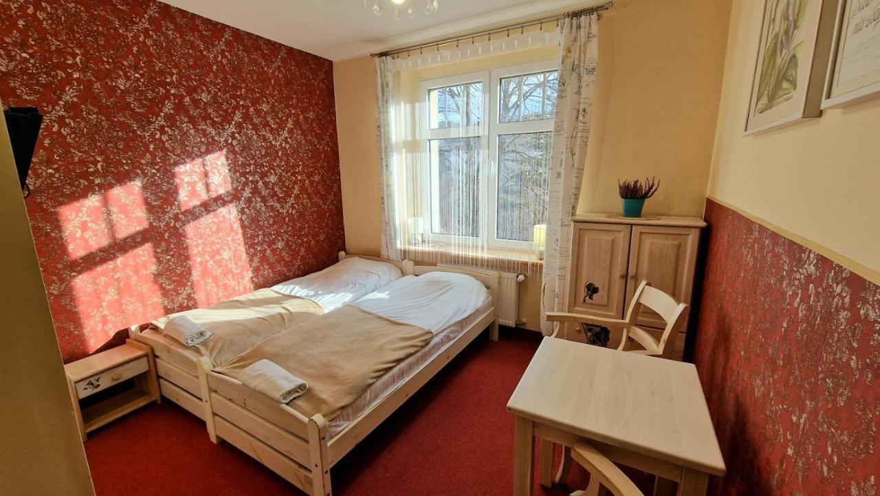 Willa Kwiaty Polskie Jedlina-Zdroj Exterior foto