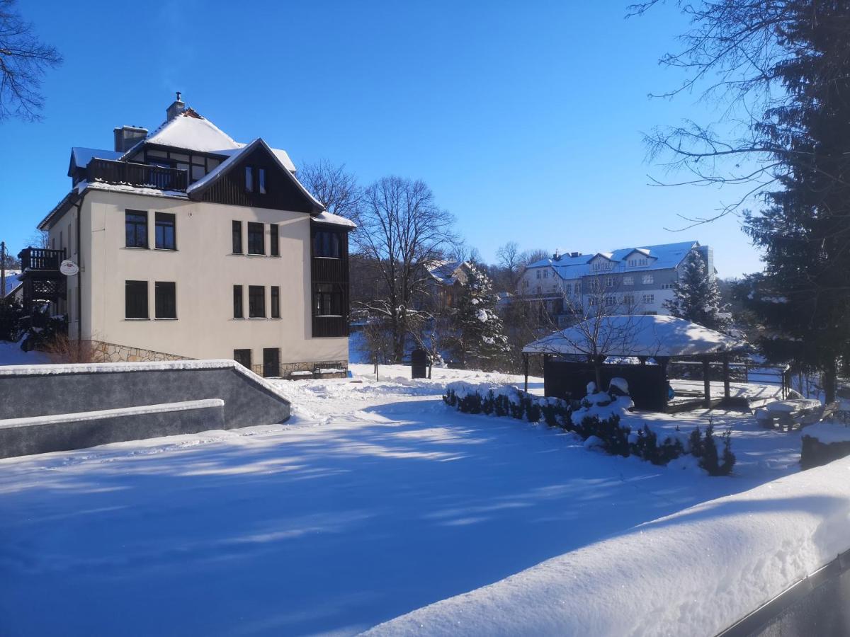 Willa Kwiaty Polskie Jedlina-Zdroj Exterior foto